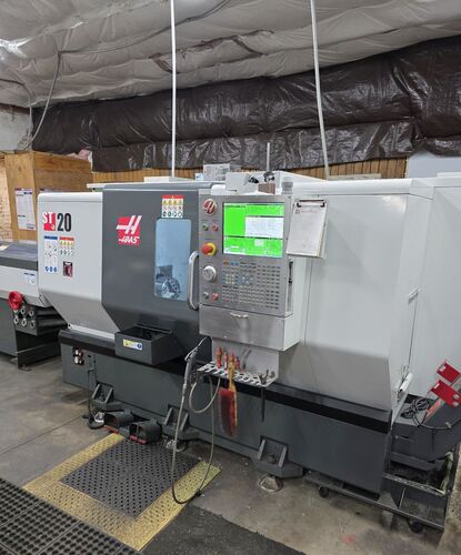 Haas #ST-20T, cnc lathe, 31.7" swing, 10" chuck, 20 HP, 4k RPM, tailstock, parts catcher, Chip Conv., 12 - Image 3