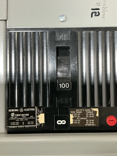 225 Amp. General Electric, CCB panelboard, 480Y/277 Volts, 3 phase, 4 wire - Image 10