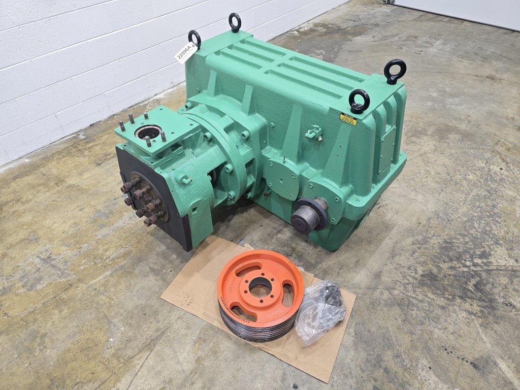 105 HP, Davis Standard #350H-III, gearbox, 17.36:1 ratio, 1.5 service factor, came off 3.5" extruder - Image 9