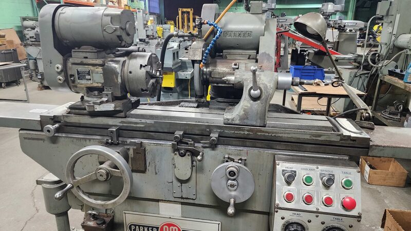 12" x 20" Parker Majestic #1, universal outside dimension cylindrical grinder, 10" wheel, 8" 6-jaw chuck, one - Image 2
