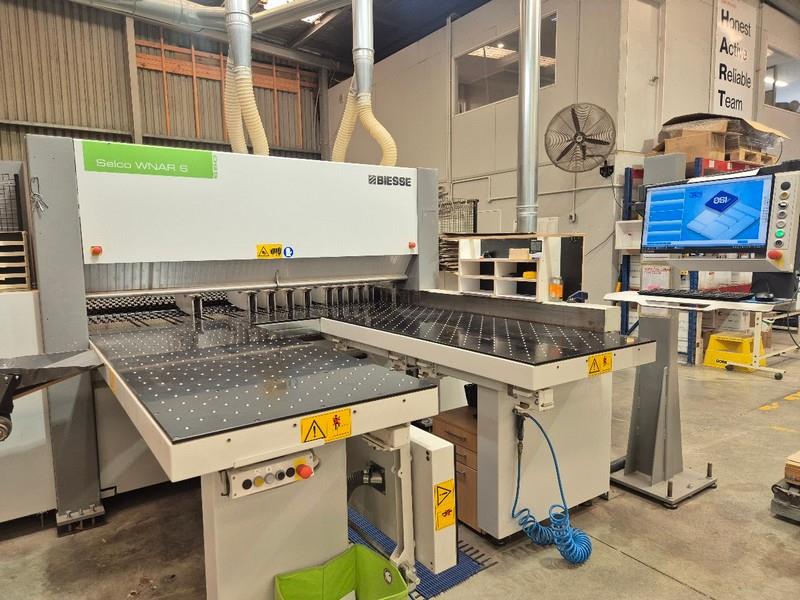Selco #WNAR-650, Angular Panel Saw, 125.9" rip capacity, 86" crosscut, 4.8" max. saw blade projection, 16.9" - Image 1