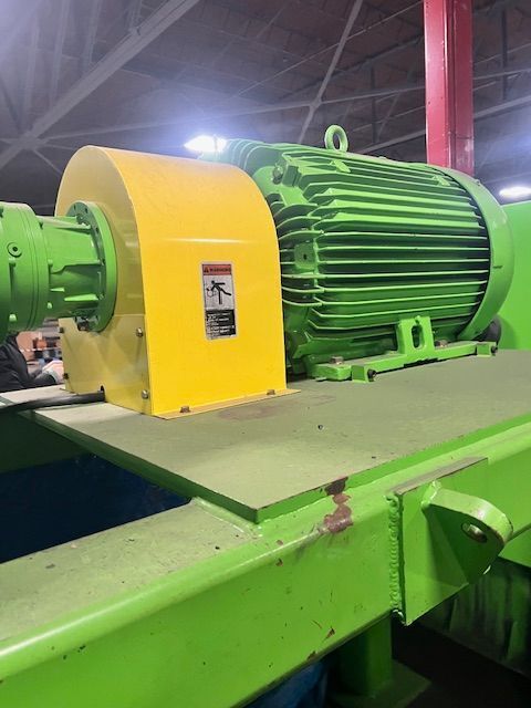 Komar #ES-5236-150, twin shaft shear shredder, counter rotating, anti-jam drive, 150 HP, 2019 - Image 4