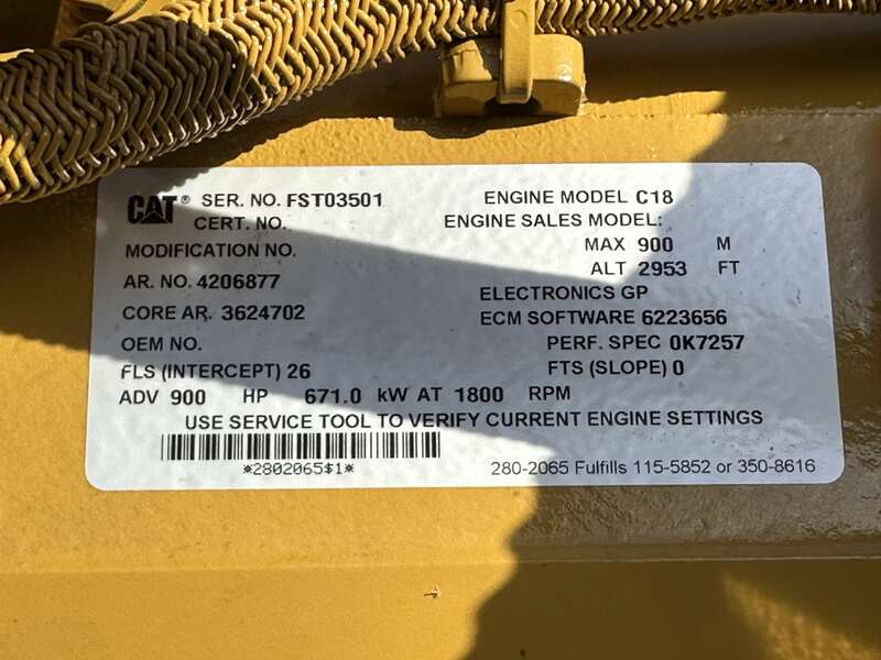 550 KW Caterpillar #C18, diesel generator set, 277/480 Volts, 900 HP @ 1800 RPM, EPA Tier 2, open power unit - Image 9
