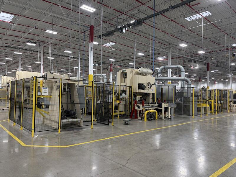 176 Ton, Seyi #SNS2-176, straight side double crank press, 5.1" stroke, 15.7" Shut Height, 3.94" adj., 40-88 - Image 6