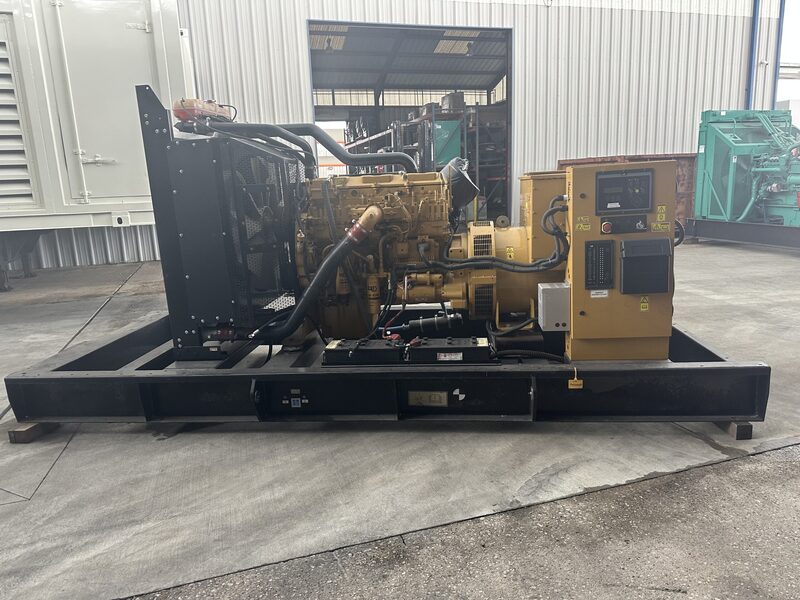 400 KW Caterpillar #C13, diesel generator set, 277/480 Volts, 3-phase, 1371 hours, 609 HP @ 1800 RPM, Tier 3 - Image 10
