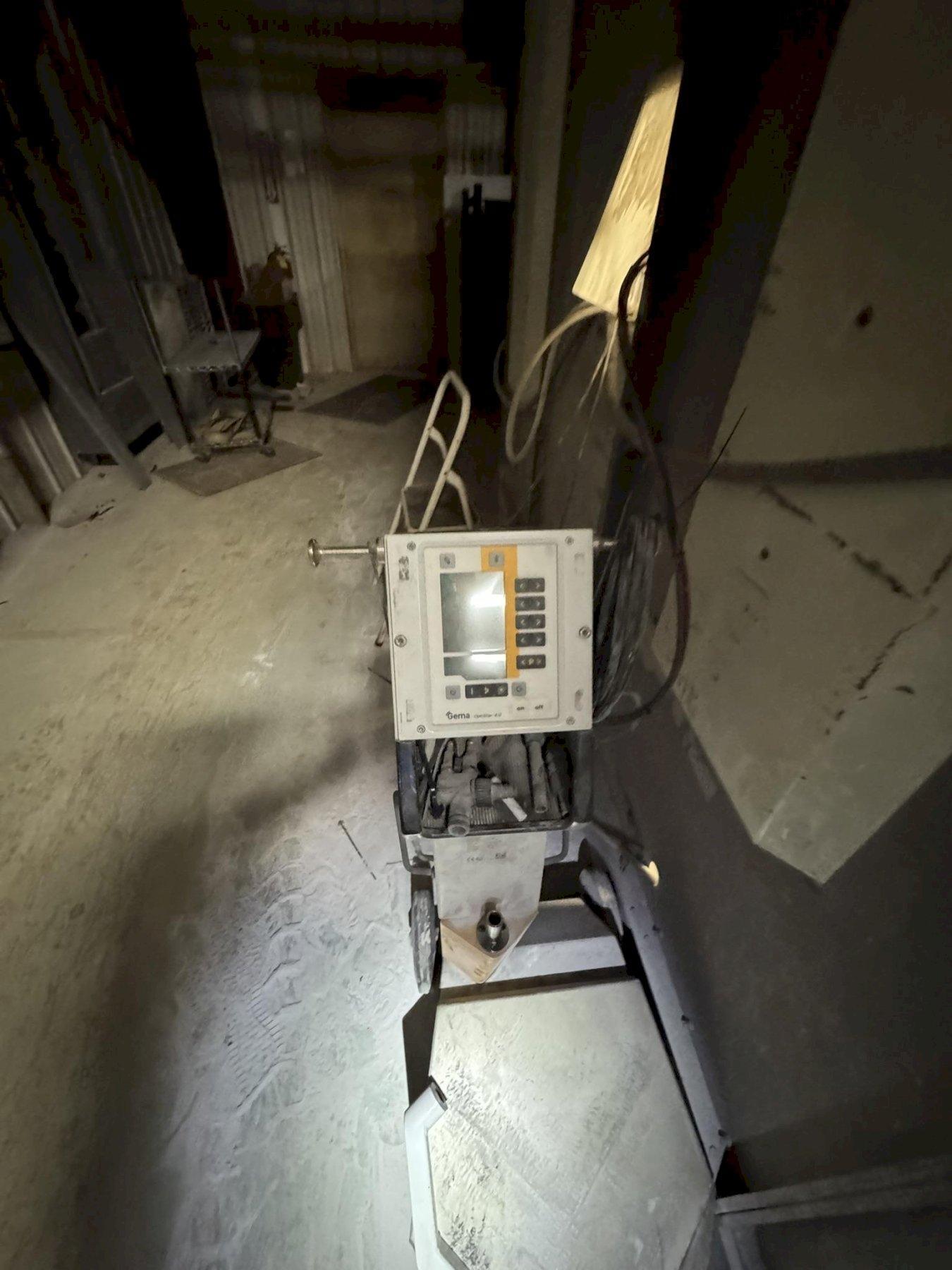 Global, Spray Booth, 100" x 116" x 183", Nordson collector, Gema guns 2x - Image 10