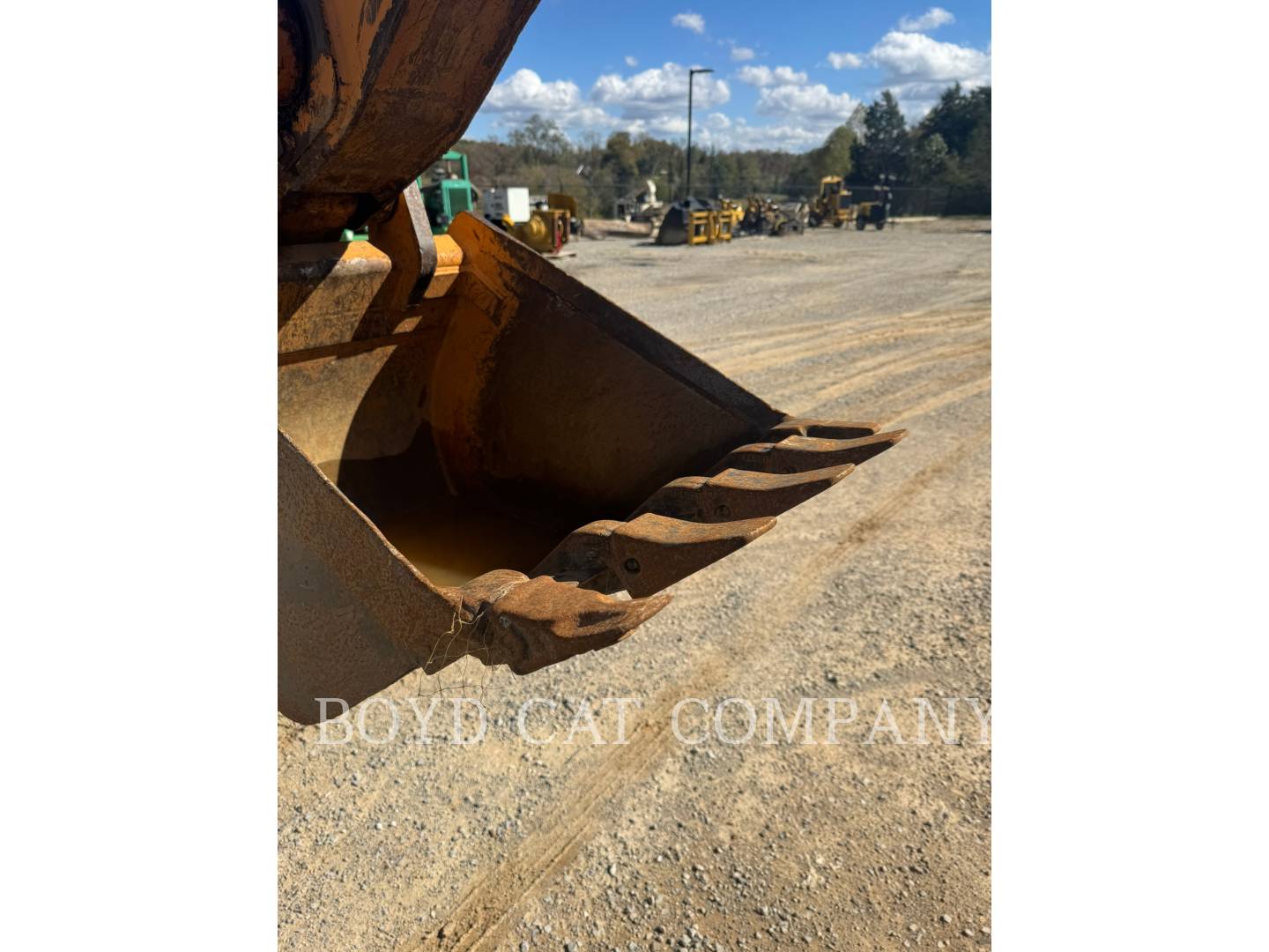 Cat 590SN, Backhoe Loader, 5000 hours, S/N: JJGN59SNKBC546183, 2011 - Image 3
