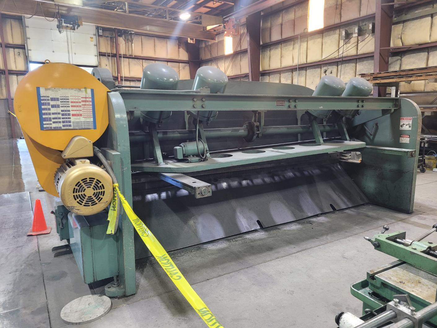 3/8" x 14' Cincinnati Shaper # 4314, power squaring shear, 1-1/8" x 5" x 172" knike, 1965 - Image 3