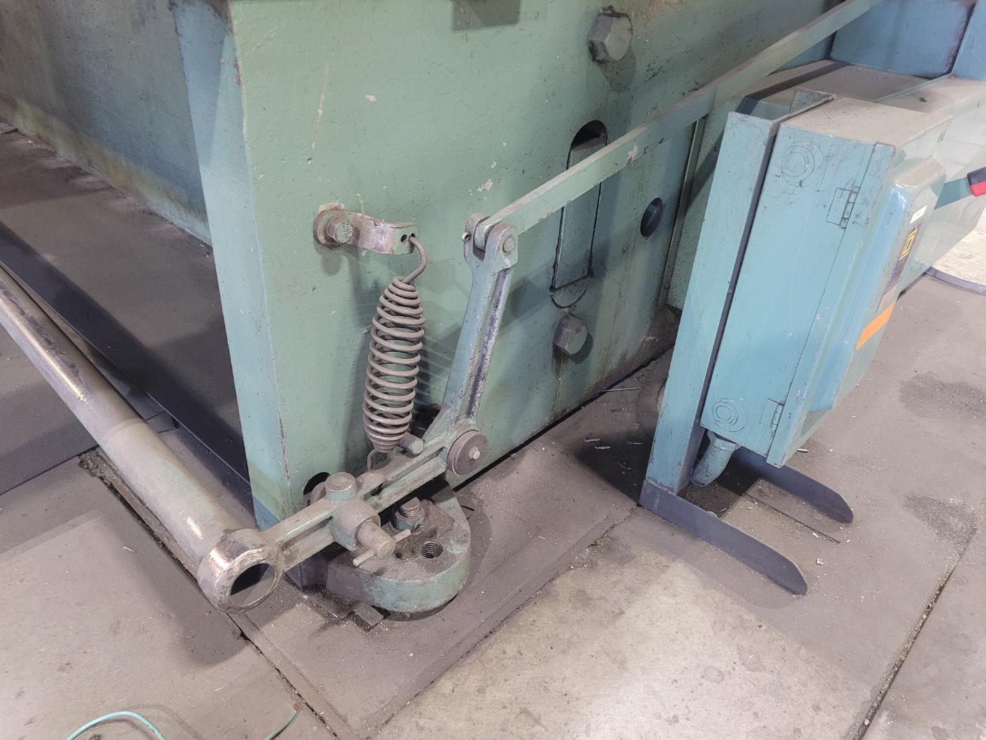 3/8" x 14' Cincinnati Shaper # 4314, power squaring shear, 1-1/8" x 5" x 172" knike, 1965 - Image 9