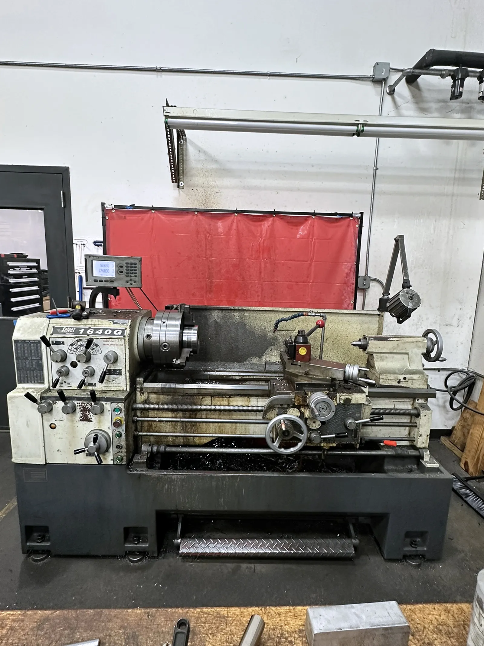 16.9"/25.5" x 40" Select #1640G, manual lathe, 13" 3-jaw chuck, 3.07" bore, Accu-Rite digital read out - Image 1