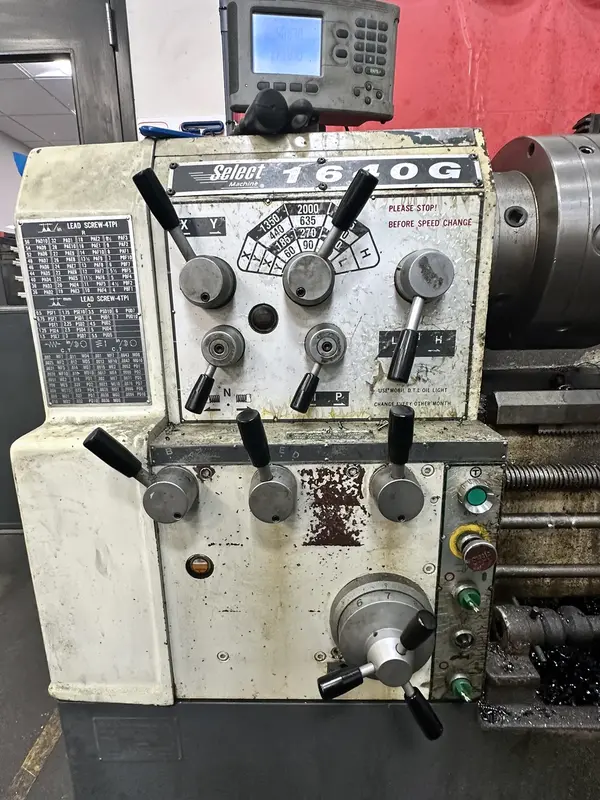 16.9"/25.5" x 40" Select #1640G, manual lathe, 13" 3-jaw chuck, 3.07" bore, Accu-Rite digital read out - Image 5