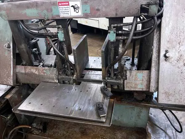 16" x 20" W.f. Wells #F1620, horizontal bandsaw, 1 1/4" x .042" x 15" blade, 60-500 SFPM, roller guides w/ - Image 4