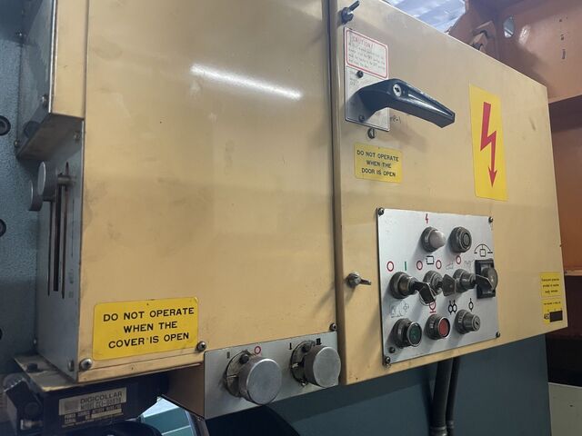 33 Ton, Amada #SPH-30, Single end fabricator punch, 15.8" overall, 3.9" stroke, 20.1" throat, 20.5" daylight - Image 3