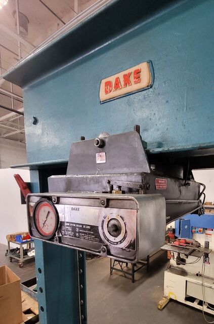 150 Ton, Dake #6-858, air-hyd heavy duty h-frame press - Image 6