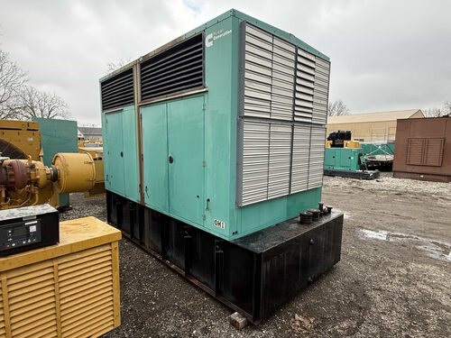 1000 KW Cummins #DQFAD, diesel generator set, 277/480 Volts, 3-phase, 850 hours, 1800 RPM, QST30-G5 engine - Image 4