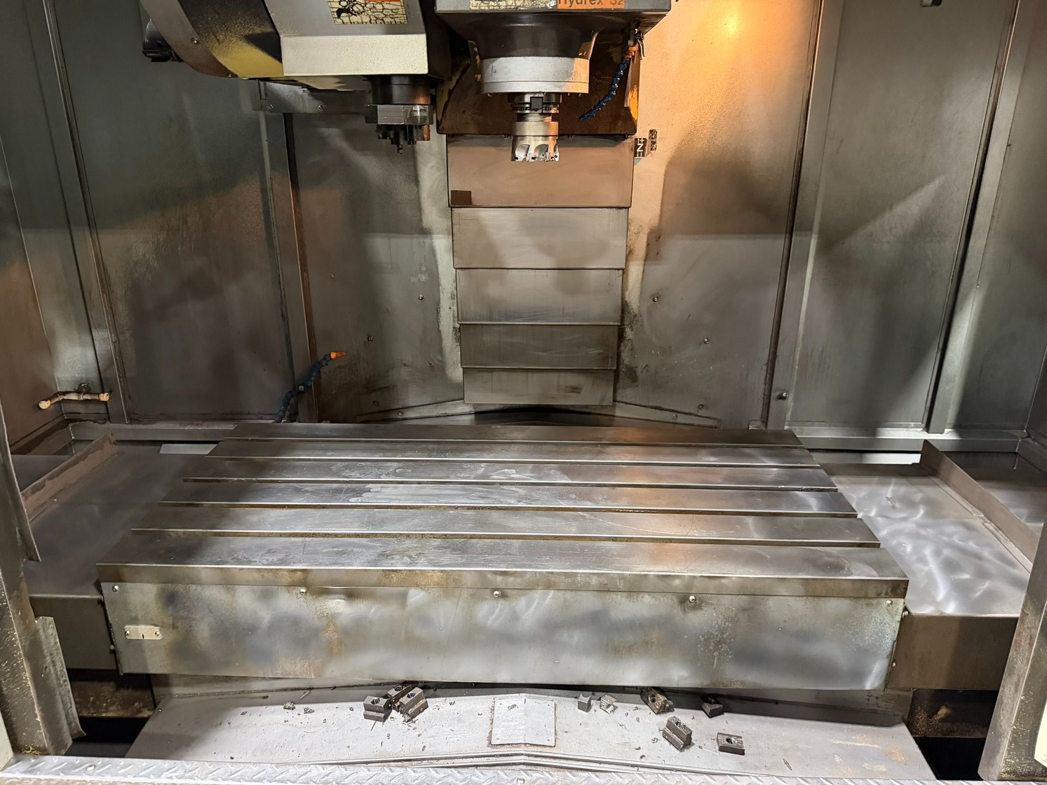 AWEA #BM-1200, 3-Axis CNC Vertical Machining Center, 47.2" X, 24.9" Y, 24.9" Z, 20 HP, 6000 RPM, 24 automatic - Image 3