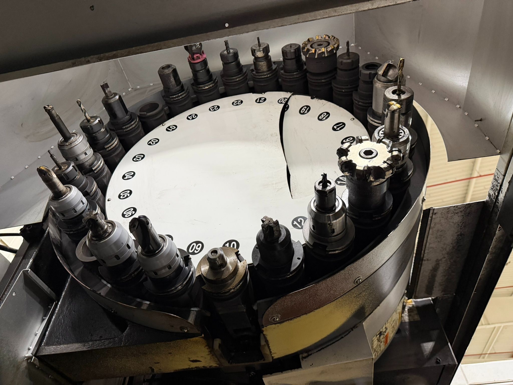 AWEA #BM-1200, 3-Axis CNC Vertical Machining Center, 47.2" X, 24.9" Y, 24.9" Z, 20 HP, 6000 RPM, 24 automatic - Image 8