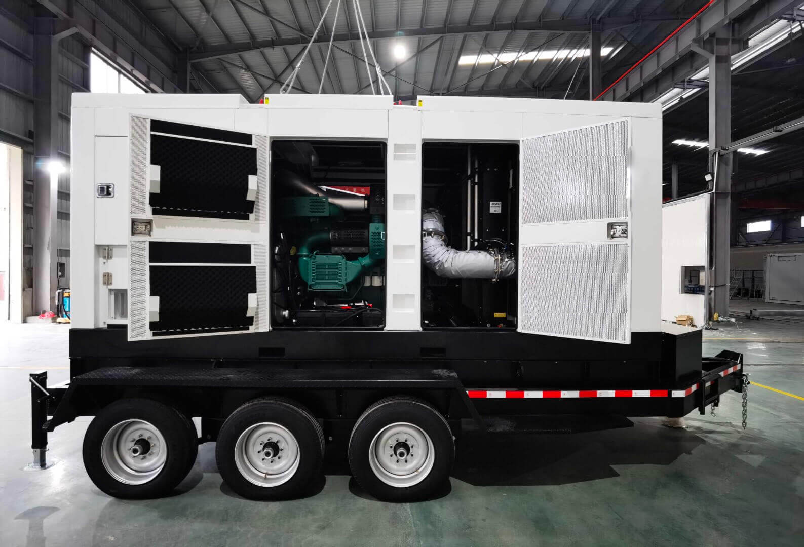 550 kW Volvo Penta #V550T, Mobile Generator, #TWD-1673-GE, Tier 4 Final, 2023 - Image 3