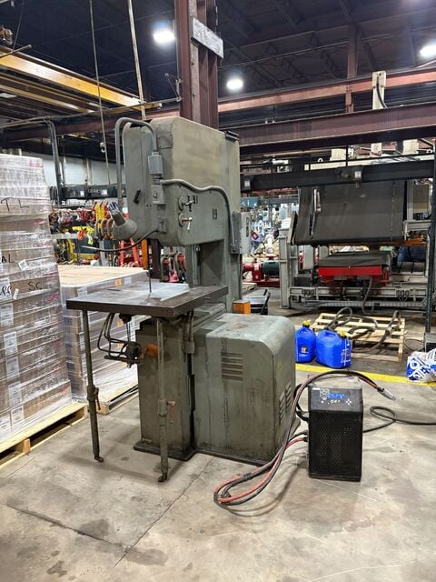 12" Doall #V-26, vertical band saw, w/ butt welder, 30.5" x30.5" table - Image 1