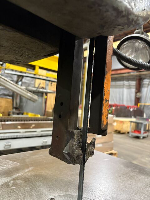 12" Doall #V-26, vertical band saw, w/ butt welder, 30.5" x30.5" table - Image 10