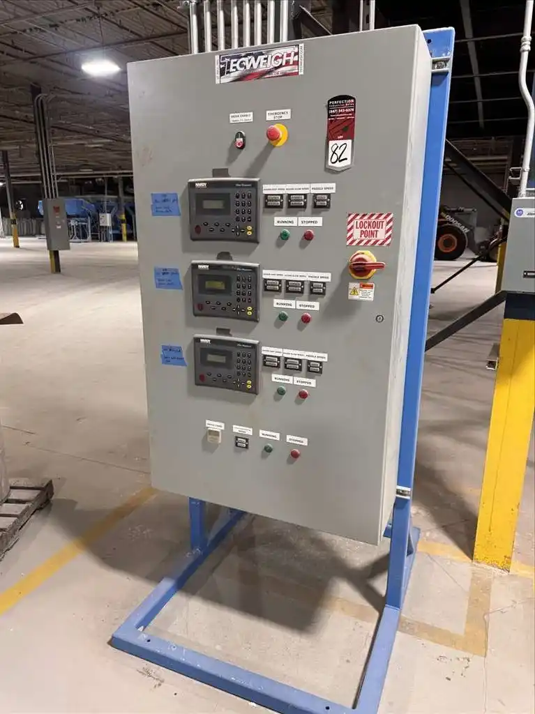 Tecweigh chemical additive system, (3) additive hoppers with hardy fillter dispenser PLC controls, KWS 6" - Image 2
