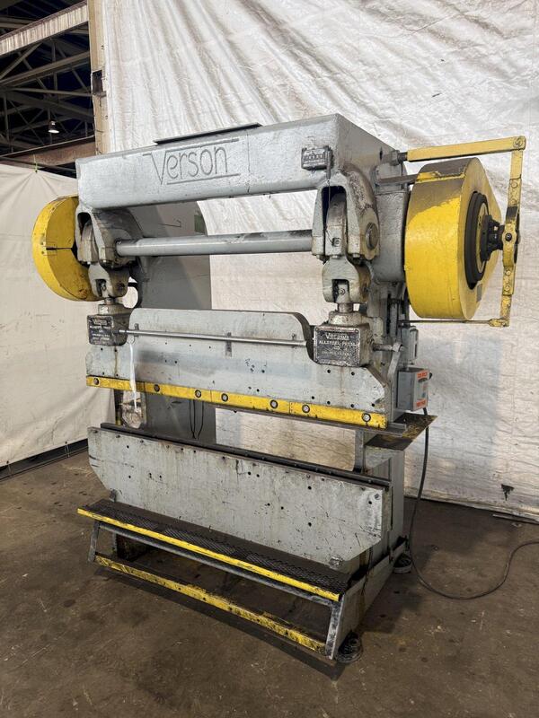 45 Ton, Verson #2050, mechanical press brake w/ dies, 66" capacity - Image 3