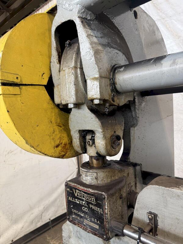45 Ton, Verson #2050, mechanical press brake w/ dies, 66" capacity - Image 9