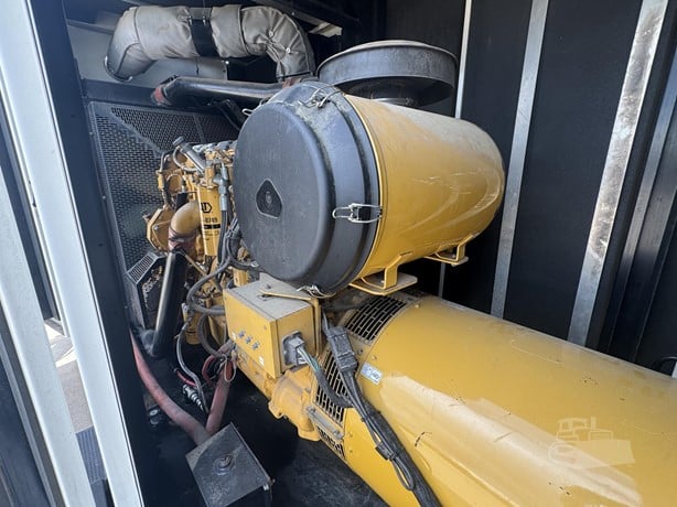 400 KW Caterpillar #XQ400, Portable Diesel Generator Set, CAT 3456 engine, EMCP 2+ control panel, 1800 RPM - Image 5