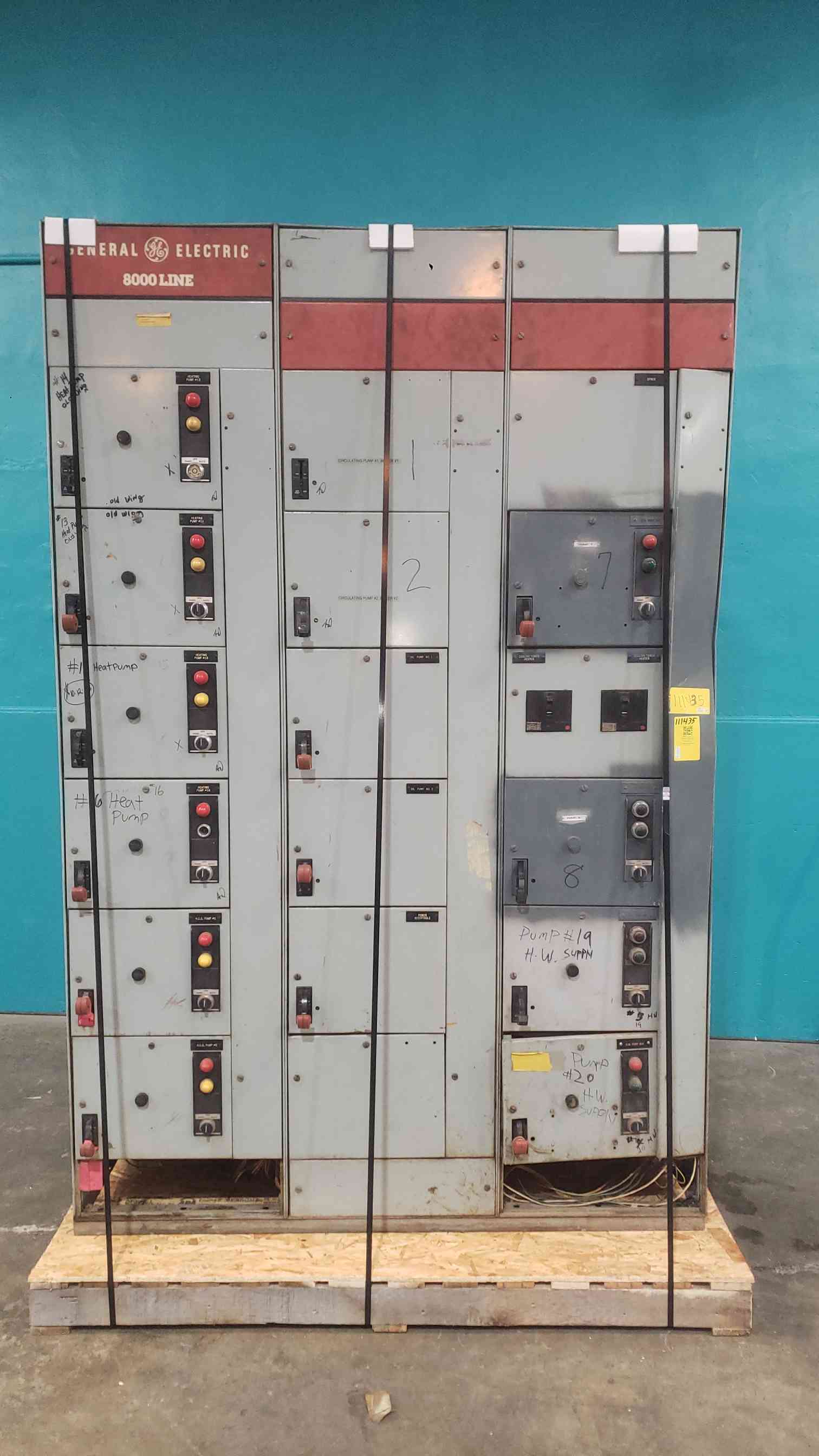 General Electric #8000-Line, Motor Control, 3 Sections 18 Compartment - Image 2