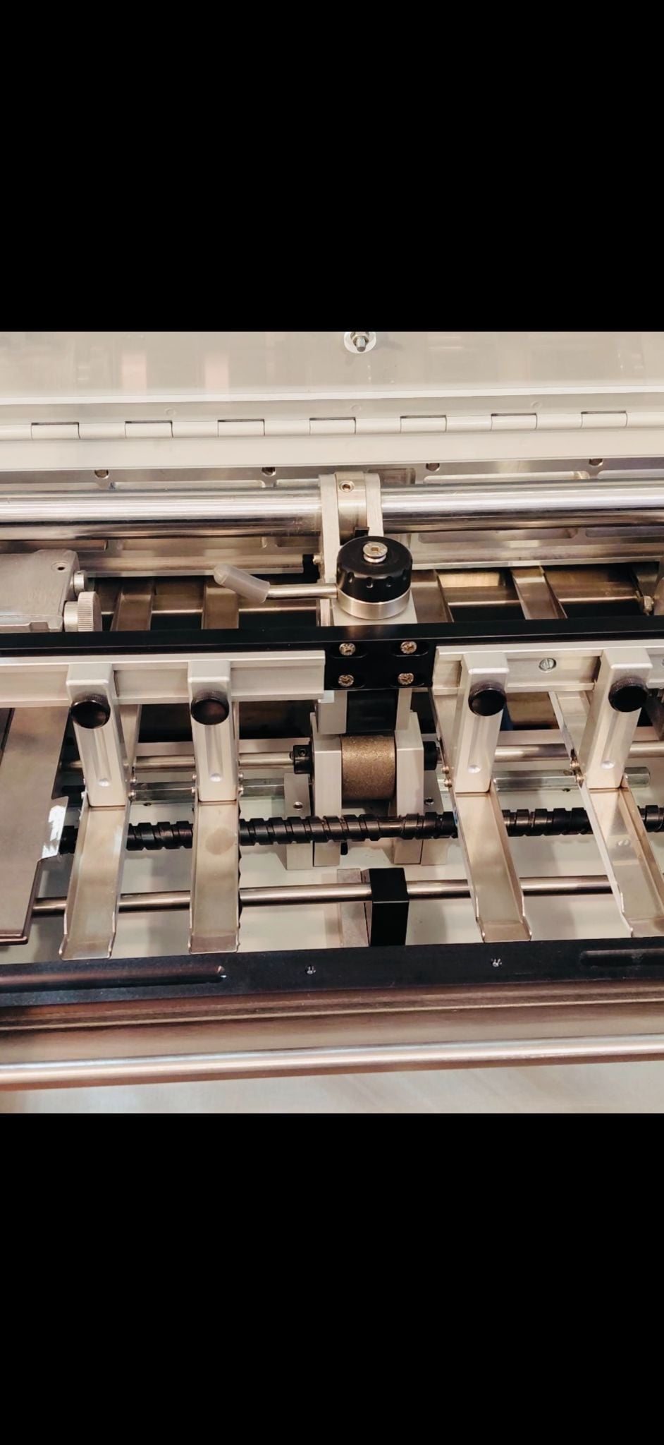 Spedo #2400, Pinless Cutter, rotary blade, 18" width form, 500 FPM, 2019 - Image 7