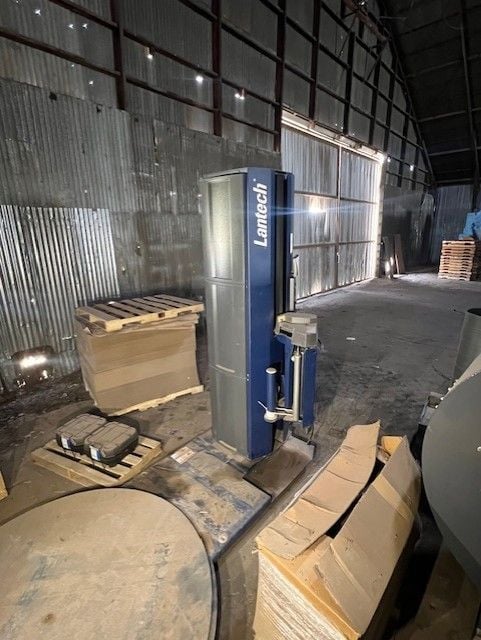 Lantech #Q-300, semi-automatic stretch wrapper, 25-35 loads/hr., 72" load size diagonal - Image 3