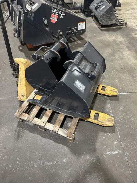 Bobcat #E42, like new - Image 4