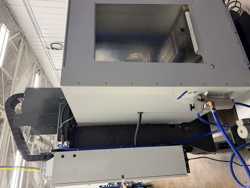 Haas #TM-1P, CNC Vertical Toolroom Mill, 47.8" x 10.5" table, 30" X, 16" Y, 16" Z, 7.5 HP, 6000 RPM, CAT 40 - Image 3