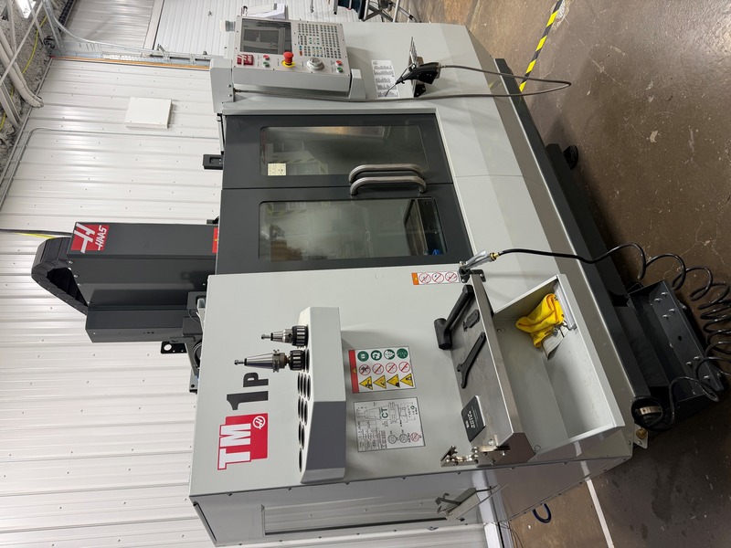 Haas #TM-1P, CNC Vertical Toolroom Mill, 47.8" x 10.5" table, 30" X, 16" Y, 16" Z, 7.5 HP, 6000 RPM, CAT 40 - Image 6