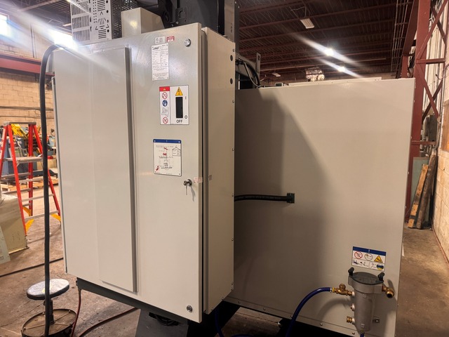 Haas #TM-1P, CNC Vertical Toolroom Mill, 47.8" x 10.5" table, 30" X, 16" Y, 16" Z, 7.5 HP, 6000 RPM, CAT 40 - Image 10