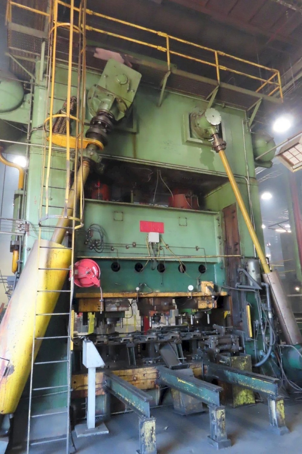 1500 Ton, Bliss #S2-1500-132-60, 132" x 60" Die Space, 16" Stroke, 48" Shut Height, 10-20 SPM (2 available) - Image 2