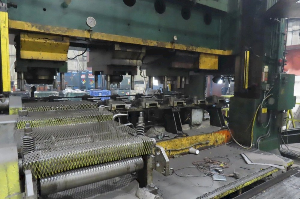 1500 Ton, Bliss #S2-1500-132-60, 132" x 60" Die Space, 16" Stroke, 48" Shut Height, 10-20 SPM (2 available) - Image 4