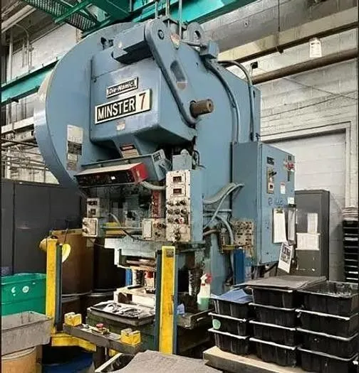 75 Ton, Minster #7-Dienamic, Obi Press, 4" stroke, 90-180 SPM, 36" x 24" bed, 15 HP, 460 V. - Image 2