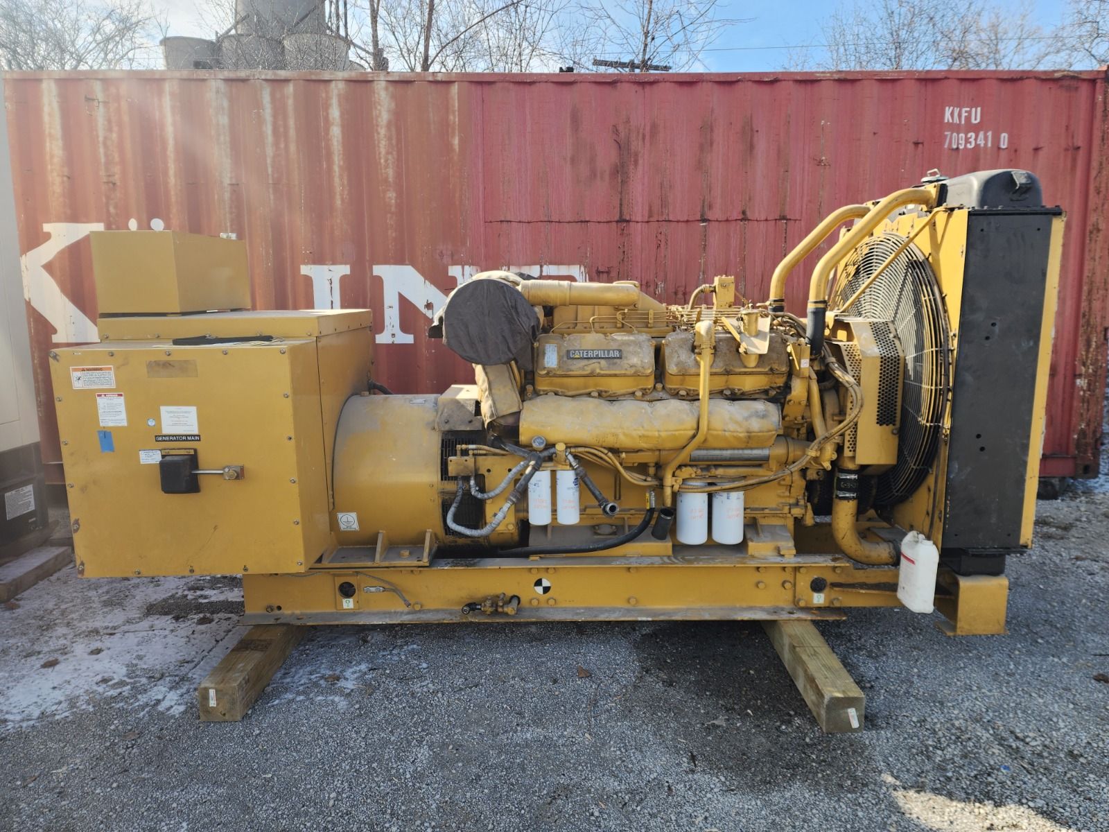 600 KW Caterpillar #3412, diesel generator set, open, 480 Volts, low ...