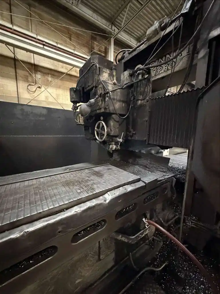 18" x 20" x 168" Cincinnati #Hypro, planer mill, 38" x 194" table, 40" BH, 30" spindle to table, 20" under - Image 2