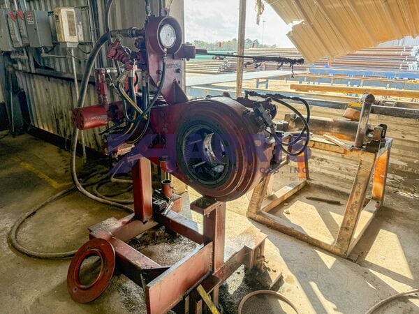 Peck-O-Matic #637, Bucking Unit, 1-15/16" to 7-5/8" outside dimension range, 1-5/16" to 6-5/8" pipe size - Image 1