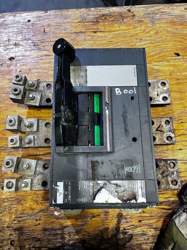 1600 Amps, Compact #RG1600, electrical breaker - Image 1