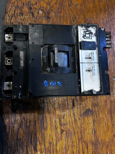 350 Amps, Square D #350A, electrical breaker - Image 1