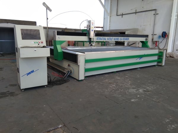 IWM #WC5WA4020H, Waterjet Cutting System, 6' x13' table, 60k psi, hopper, - Image 1