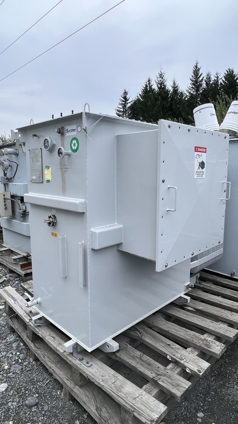1000 KVA 4160 Delta Primary, 600Y Secondary, Station, Reconditionned - Image 3