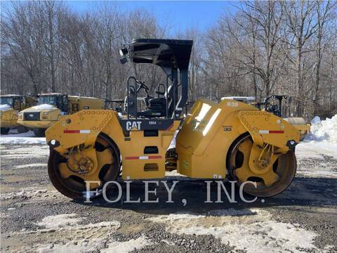 Caterpillar CB54, Twin Drum Roller, 6177 hours, S/N: JLM00734, 2012 - Image 1