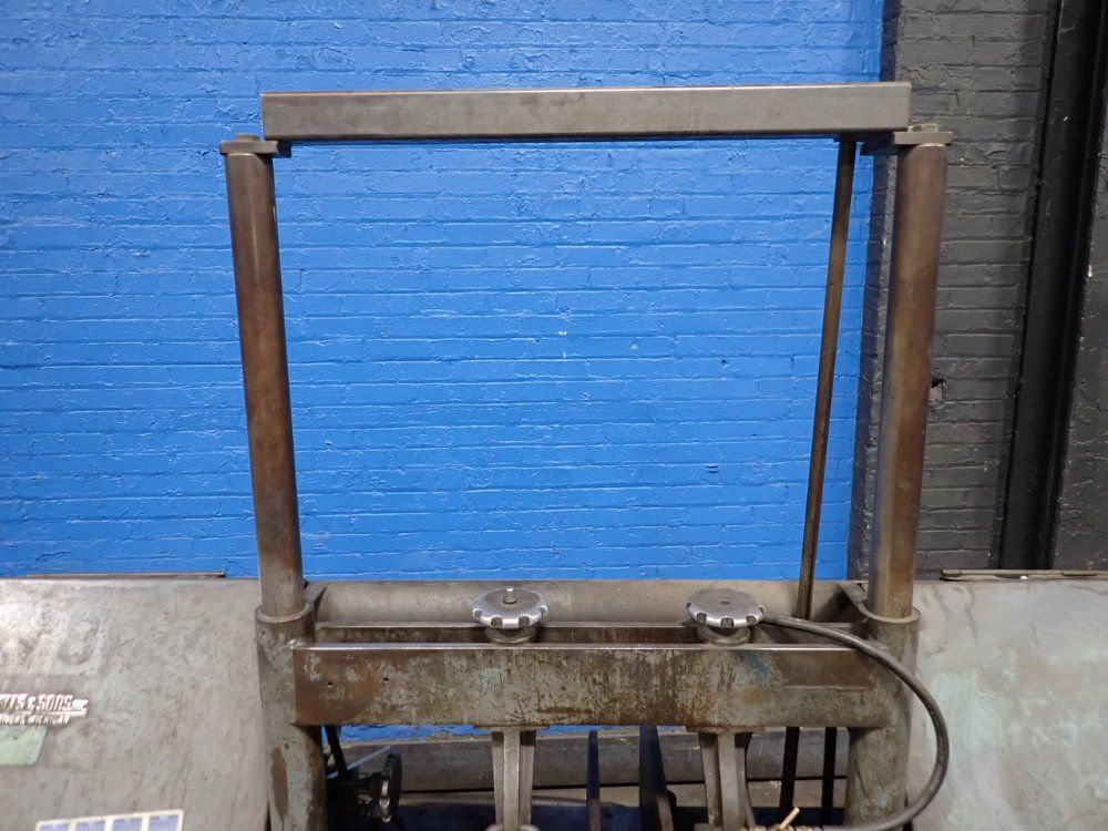 15.5" x 19.5" Wells & Sons, Horizontal Band Saw, w/ 9.5" x 115" Roller Conveyor, 1" Blade width, 1465/1760 RPM - Image 3