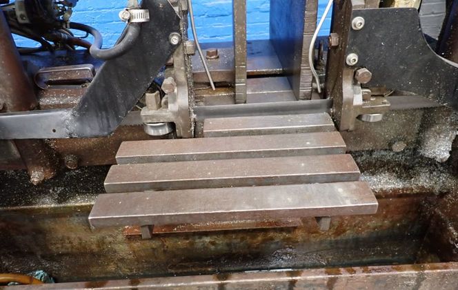 15.5" x 19.5" Wells & Sons, Horizontal Band Saw, w/ 9.5" x 115" Roller Conveyor, 1" Blade width, 1465/1760 RPM - Image 7