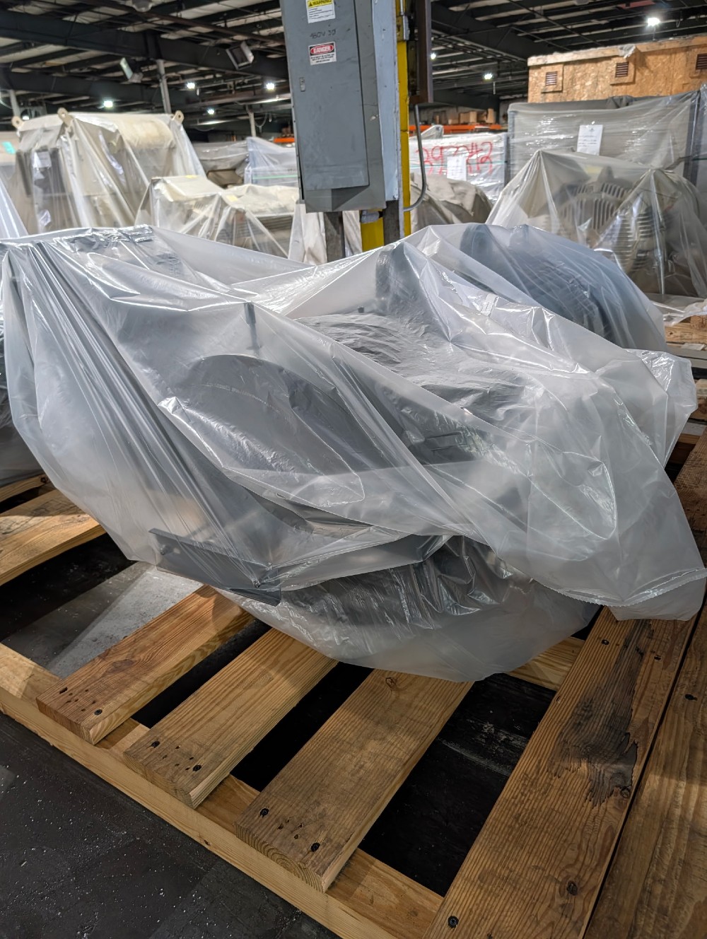 400 HP 1200 RPM Toshiba, Frame 5009/10/11UZ, TEFC RB, 2300/4000 Volts, NEW -2 in stock/ factory warranty - Image 3