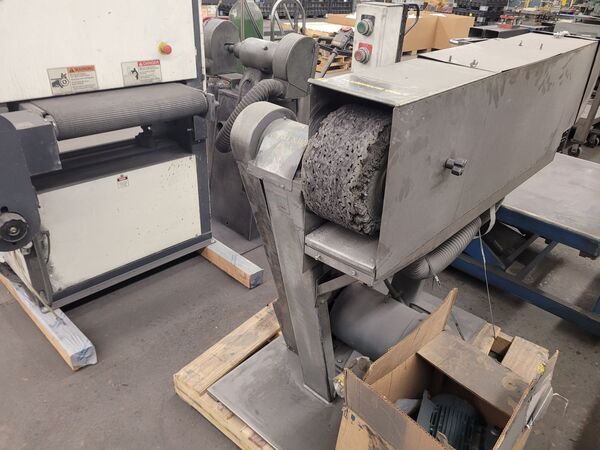 MDES, buffers, 6" W x 60" L belt, 7.5 HP, 1740 RPM, 220-440 V., 3 Phase - Image 4
